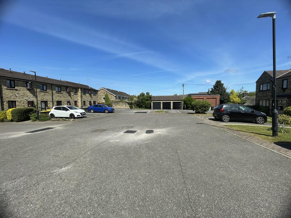 Freehold Ground Rent, Croft Court off Town Street, Horsforth, Leeds, West Yorkshire LS18 4BA image 4