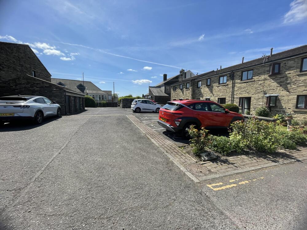 Freehold Ground Rent, Croft Court off Town Street, Horsforth, Leeds, West Yorkshire LS18 4BA image 5