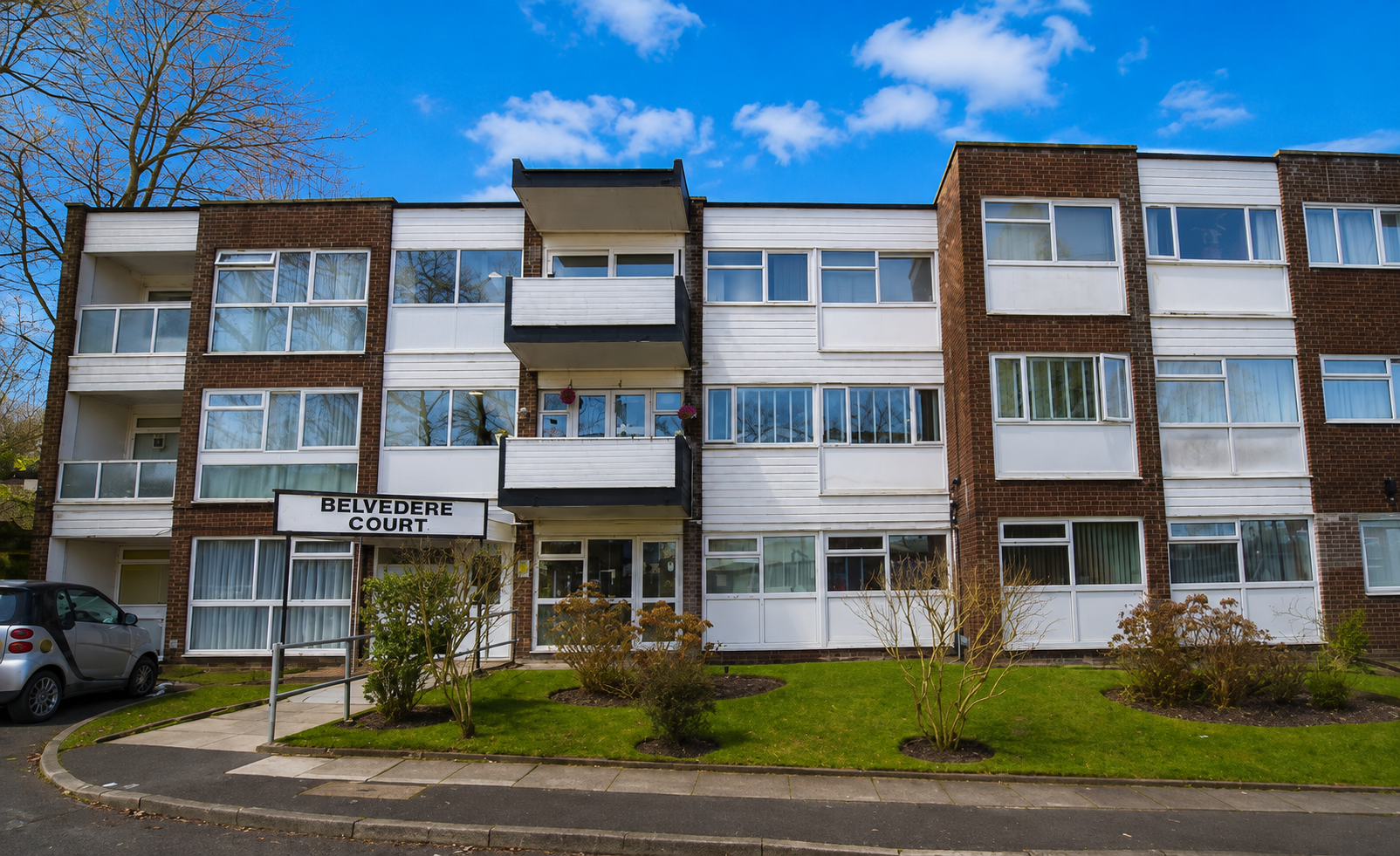 Very Well Presented Two Bedroomed Second Floor Apartment