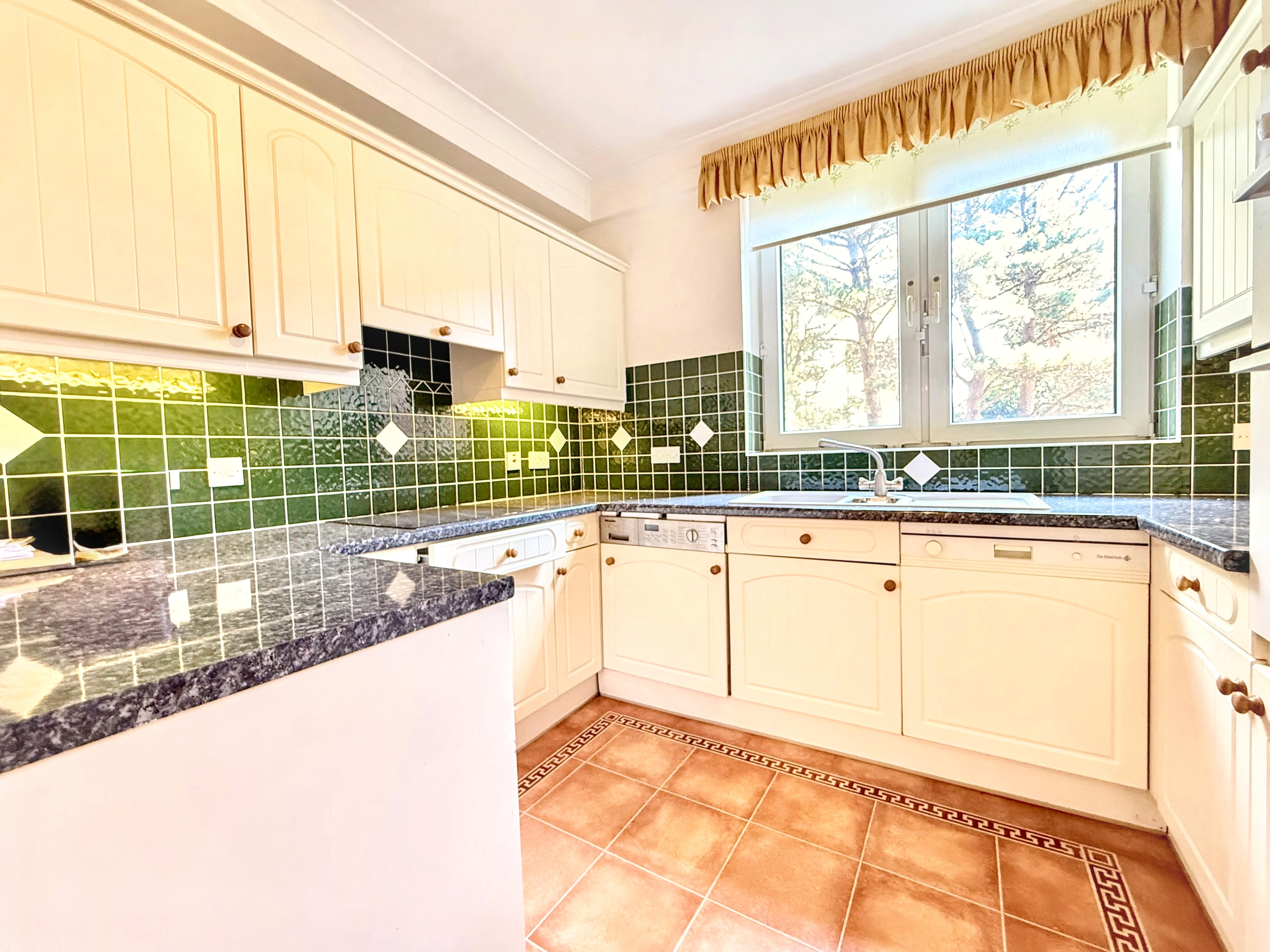 Property image #3