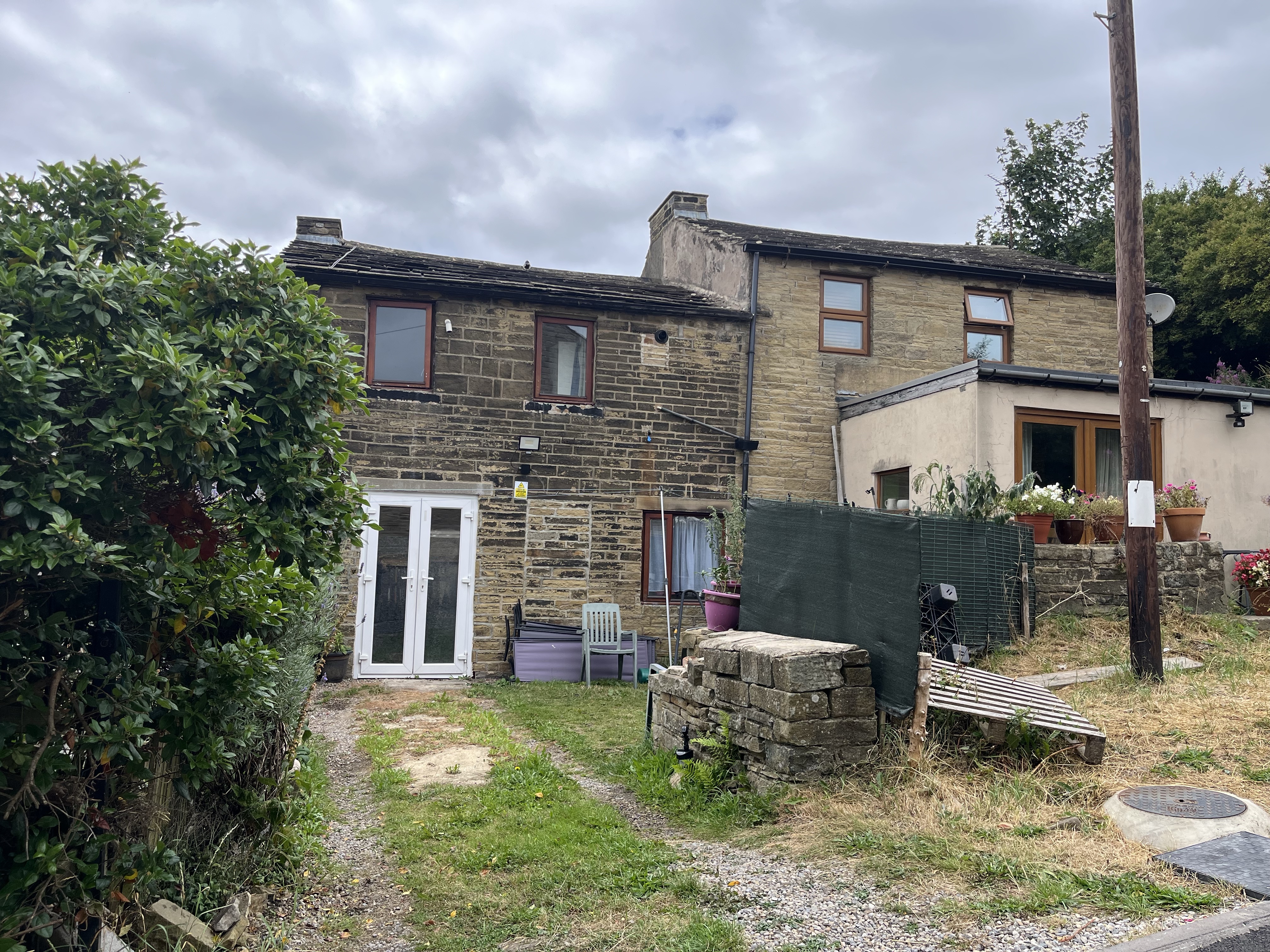 Two-bedroom Stone-built Cottage