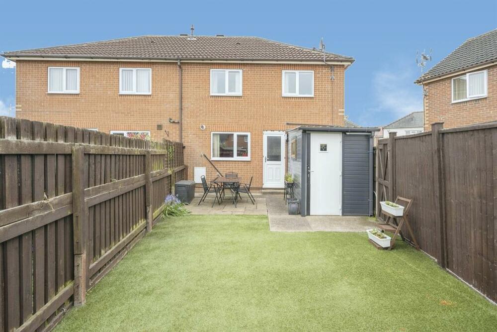 Photo of 40 Corona Drive, Thorne, Doncaster, South Yorkshire DN8 4DB