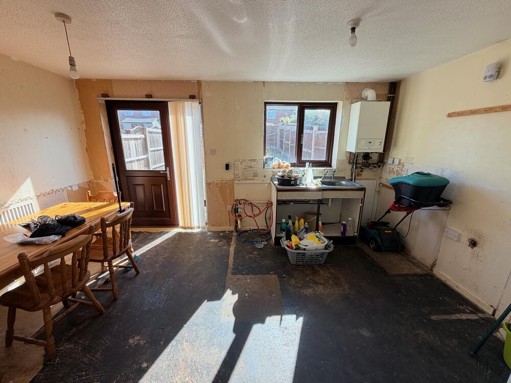 Photo of 138A Old Forest Way, Birmingham, West Midlands B34 6UB