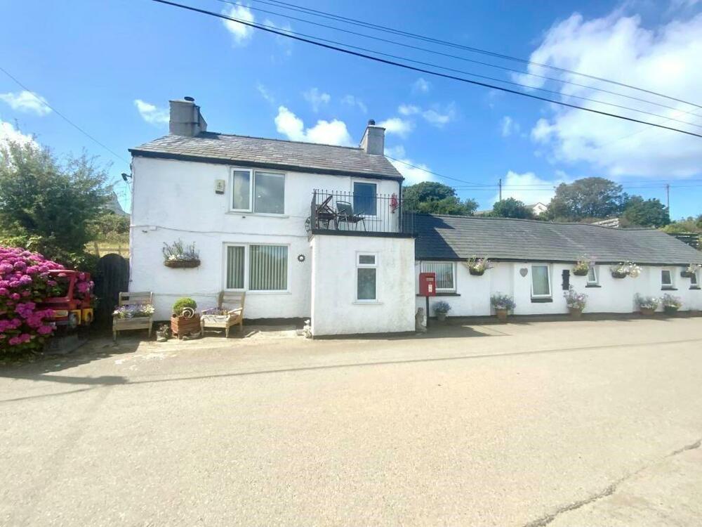 Photo of Penrhenc, Llanfairynghornwy, Holyhead, Anglesey LL65 4LW