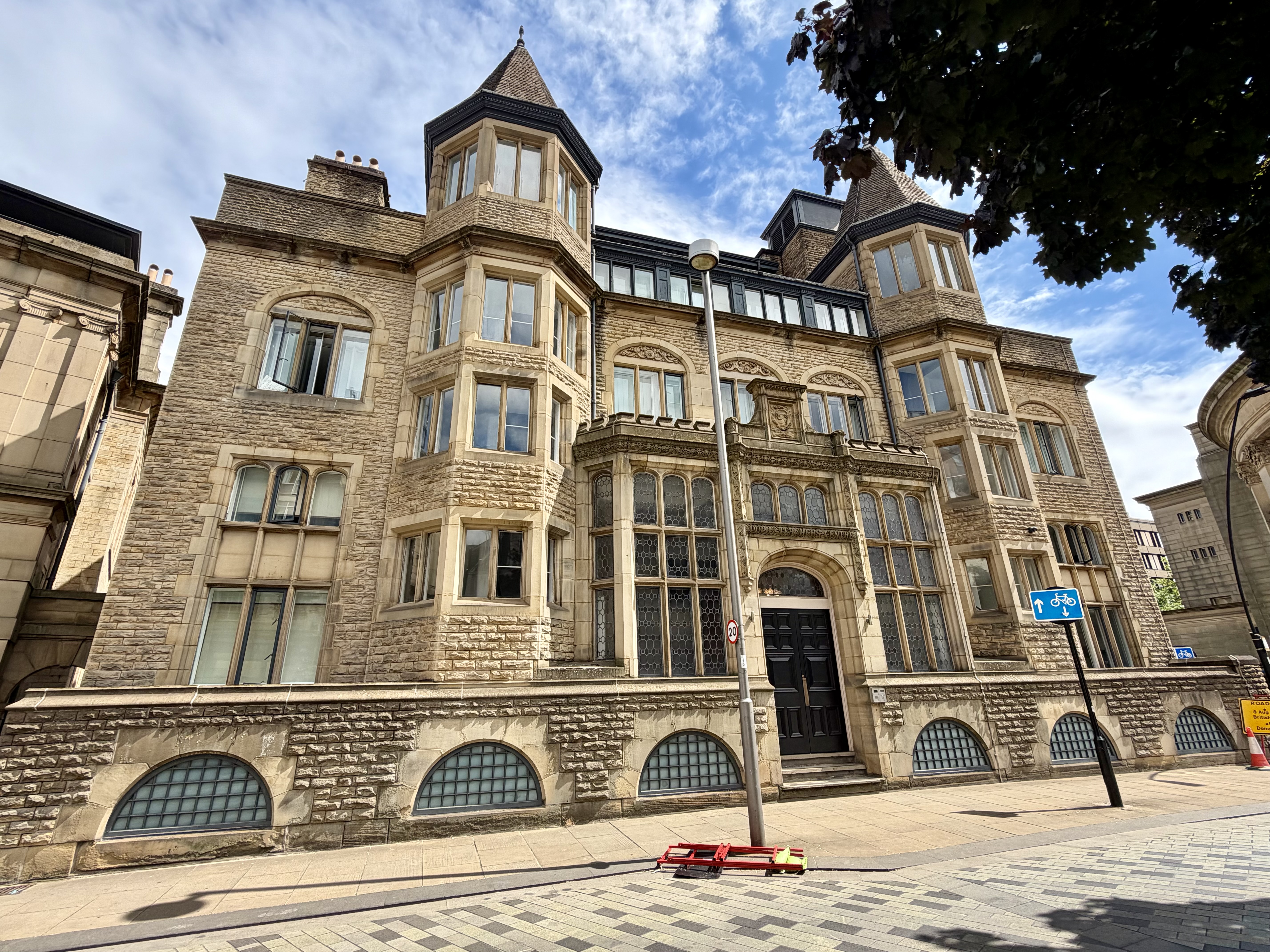 Generously Proportioned Two Double Bedroomed Apartment