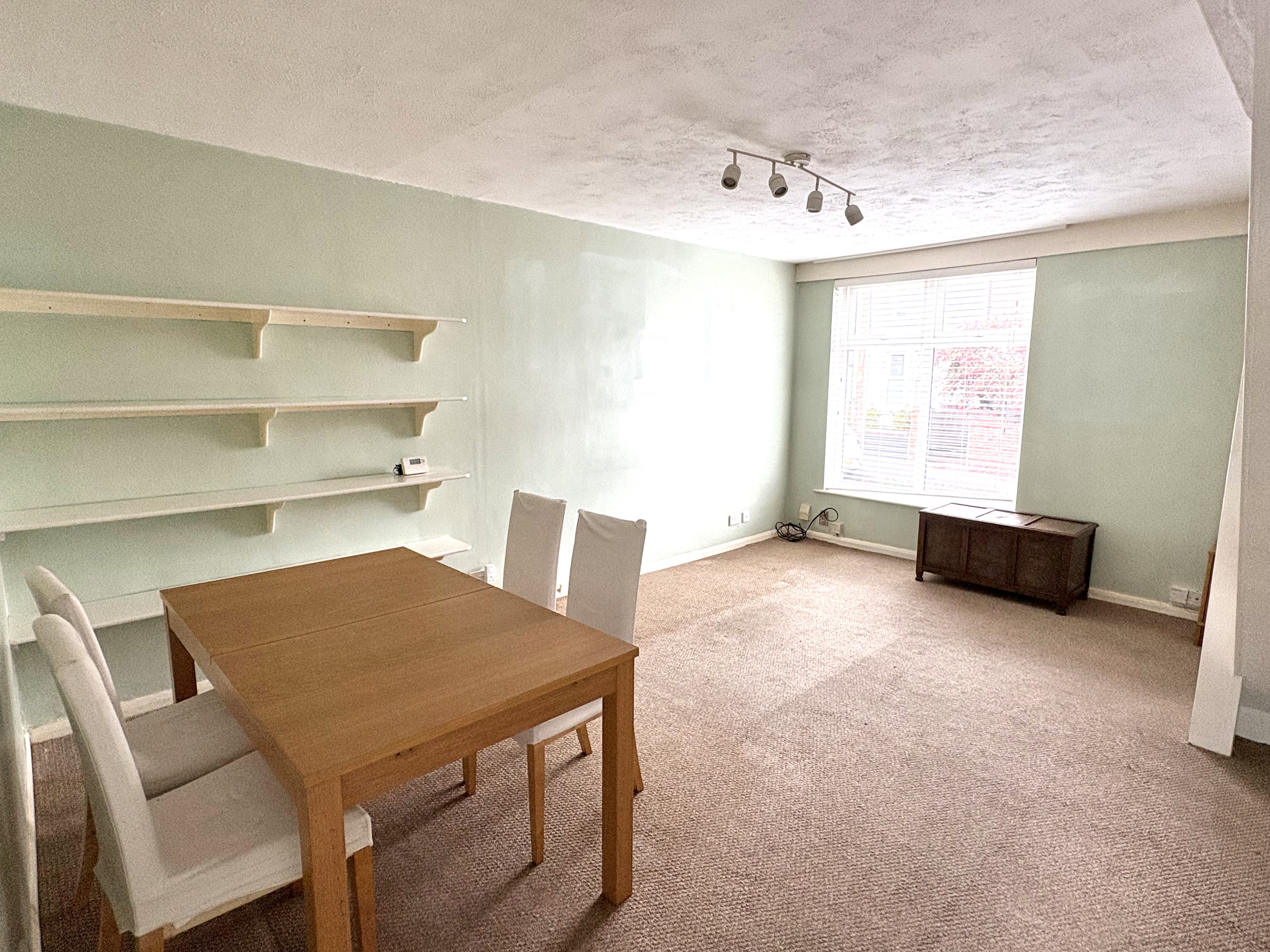 Property image #0
