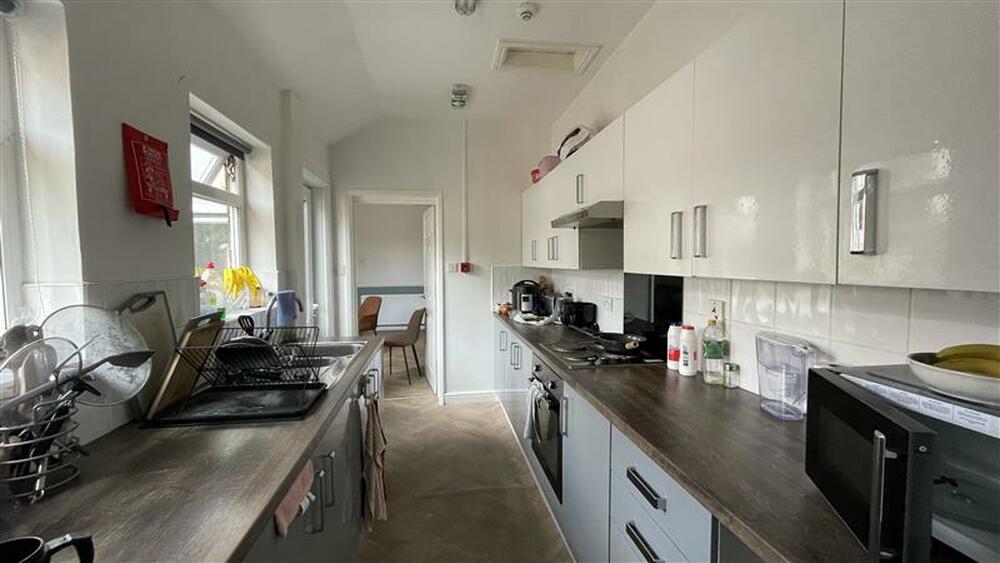31 Lincoln Street, Wakefield, West Yorkshire WF2 0EB image 5