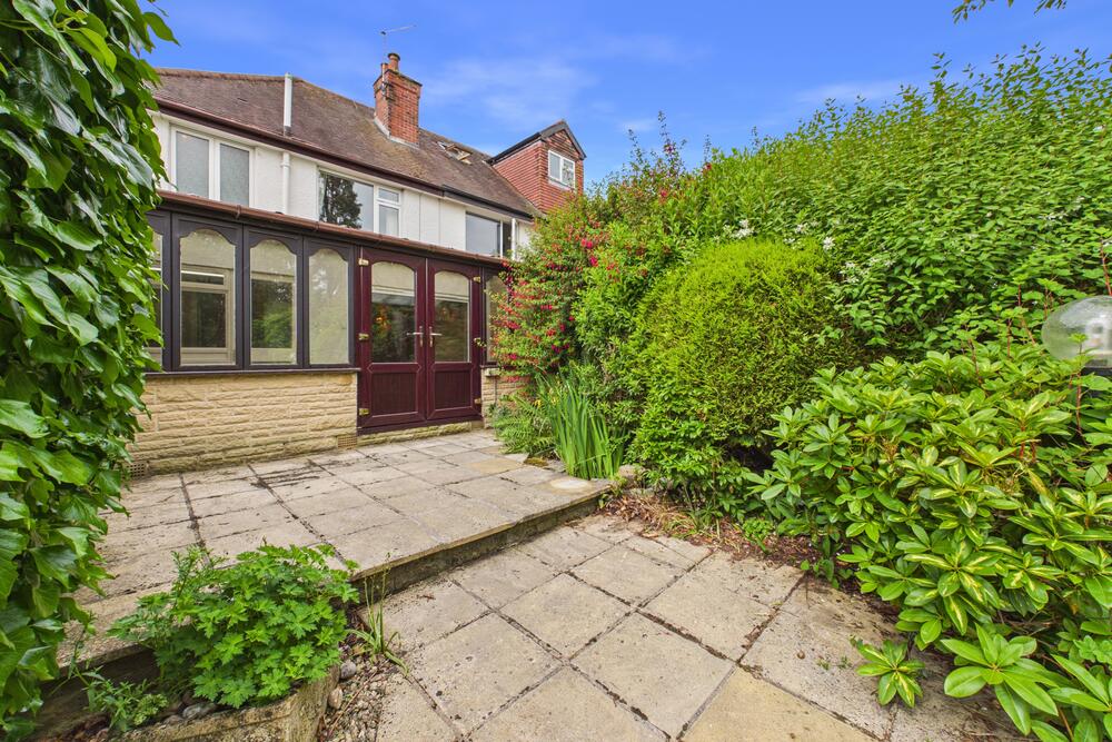 Photo of 14 Abbeydale Park Rise, Sheffield S17 3PD