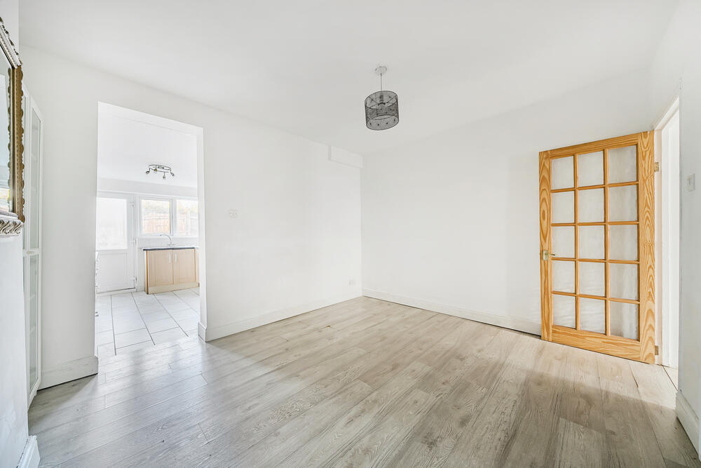 Photo of 49 Dean Street, Swindon, Wiltshire SN1 5EW