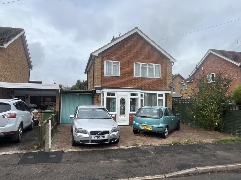 Three Bedroom Detached House in Blaby