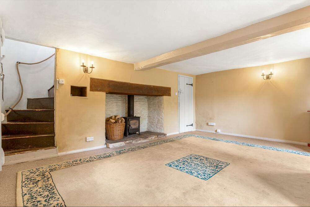 Photo of 43 Woodmancote, Cirencester, Gloucestershire GL7 7EF