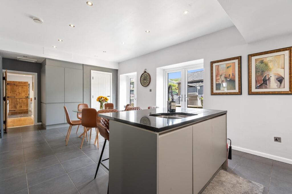 Property image #6