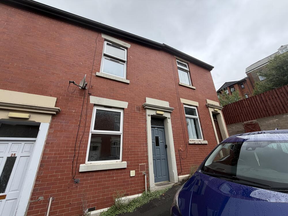 Photo of 27 Foxhouse Street, Blackburn, Lancashire BB2 1HR