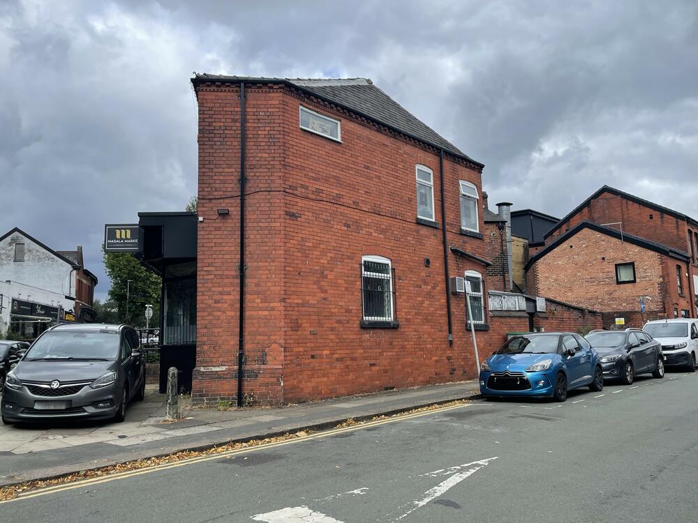 Photo of 15 Bridgewater Road, Worsley, Manchester, Greater Manchester M28 3JE