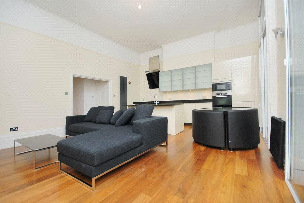 Photo of First Floor Flat (Flat 3), 172 Holland Park Avenue, London, Greater London W11 4UH