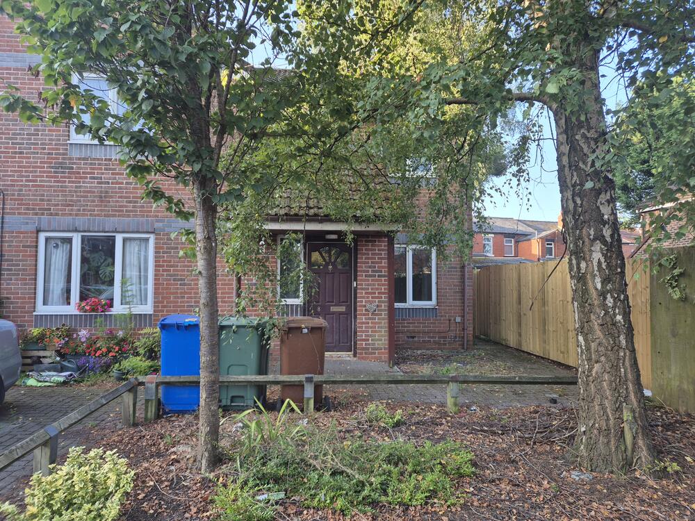 Photo of 8 Mackenzie Close, Chorley, Lancashire PR6 0SA