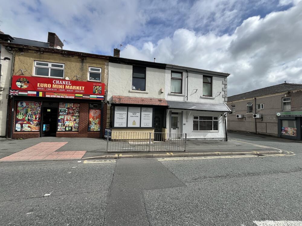 Photo of 147 Blackburn Road, Darwen, Lancashire BB3 1ET