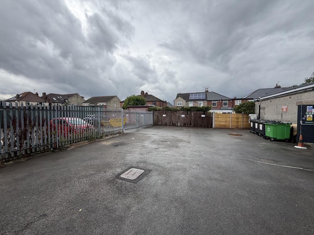 Photo of 356 Meadowhead, Sheffield, South Yorkshire S8 7UJ