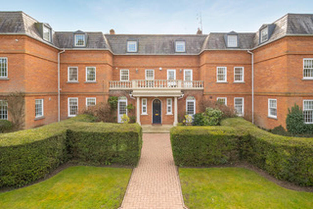 Photo of 2 The Dell, Bishopsgate Road, Englefield Green, Egham, Surrey TW20 0XP