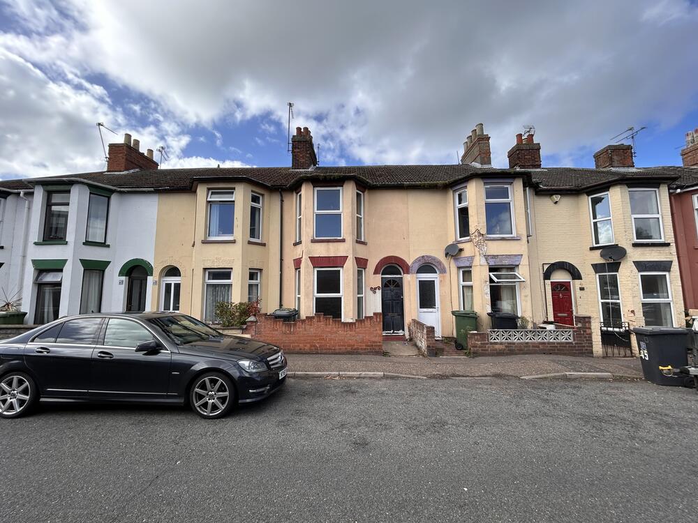 Attractive Bay Fronted Terraced House