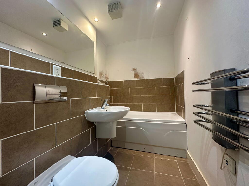 Property image #9