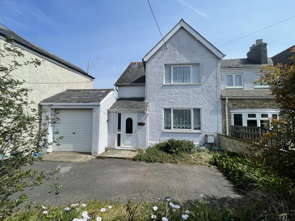 Semi-Detached Three-Bedroom Family Home