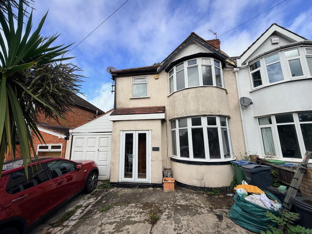Traditional 3 Bed Semi Detached House