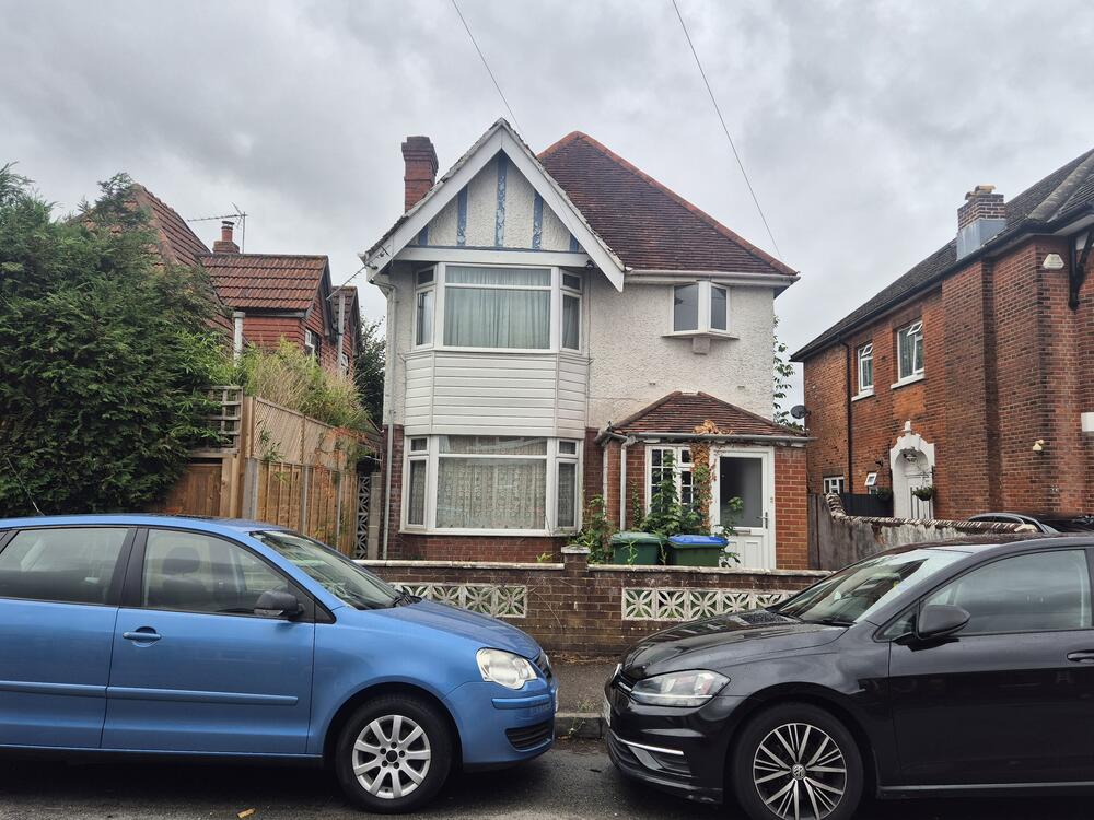 Photo of 29 Arthur Road, Southampton, Hampshire SO15 5DX