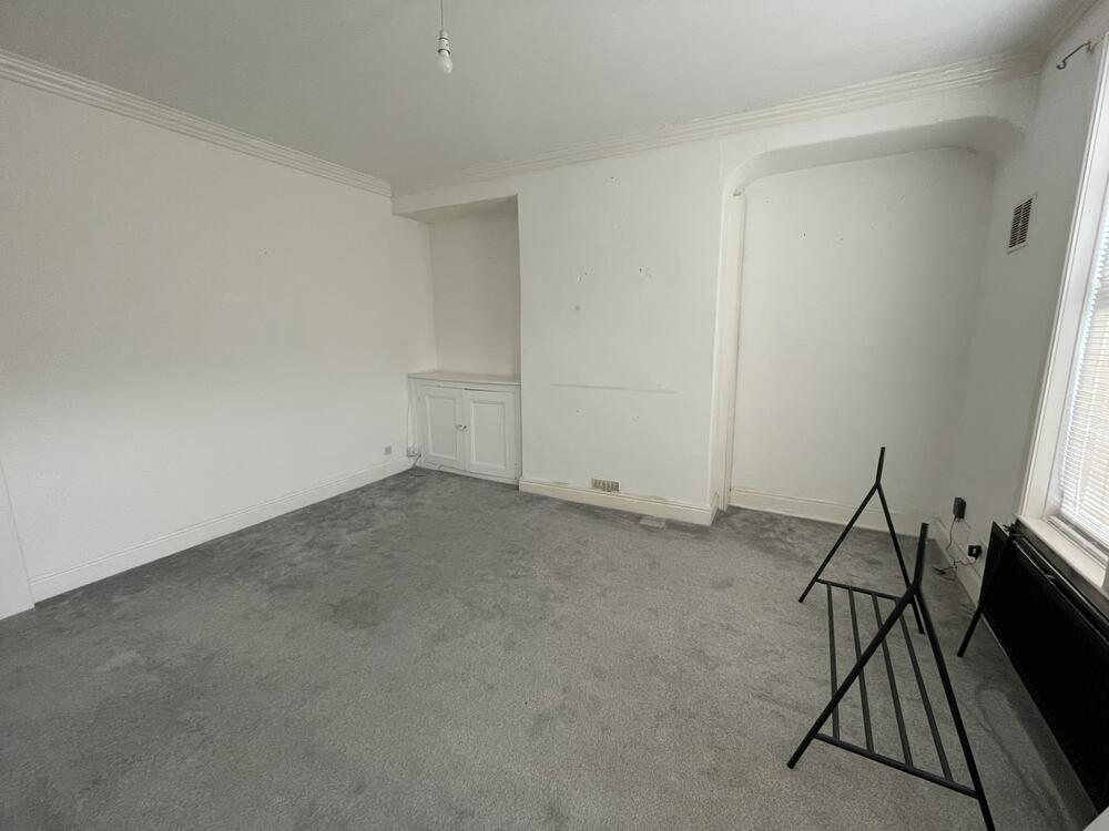 Photo of 33 Arthington View, Leeds, West Yorkshire LS10 2ND