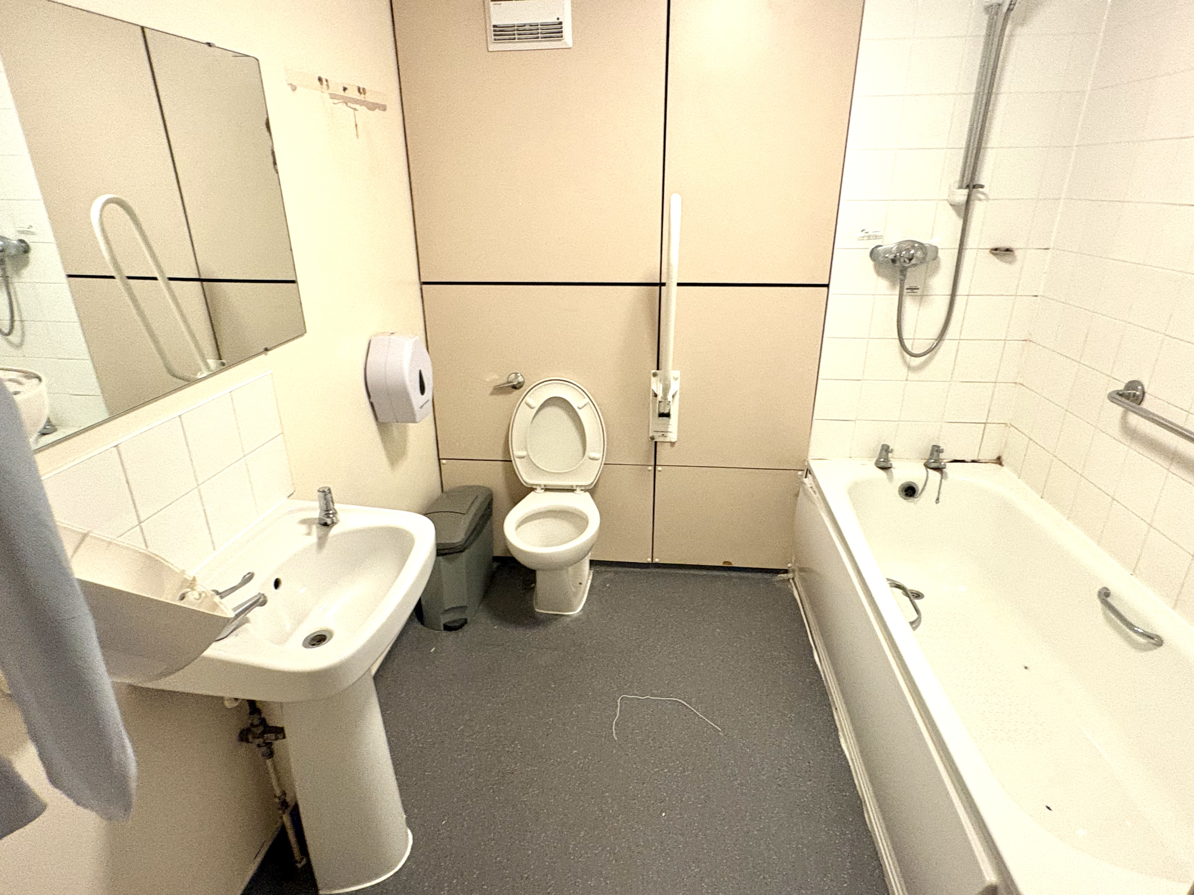 Property image #11