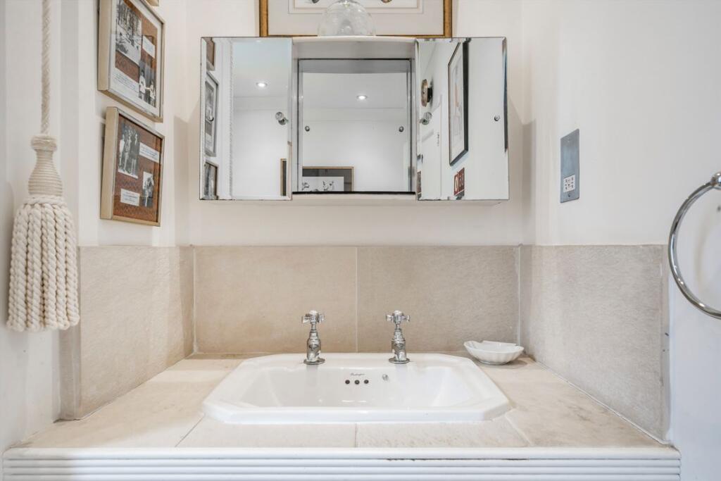 Property image #8