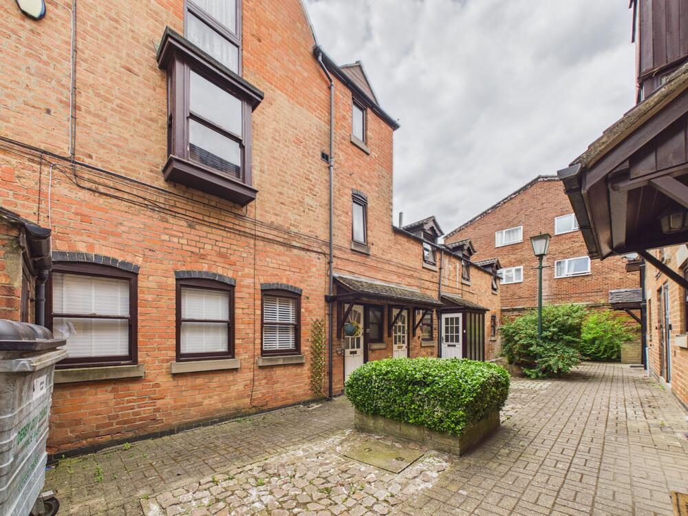 One Bedroom Maisonette in Derby
