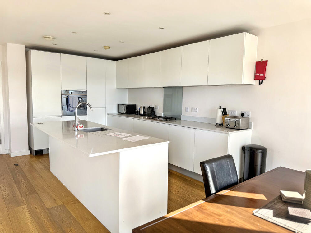 Photo of 128 Glenalmond Avenue, Cambridge, Cambridgeshire CB2 8DD