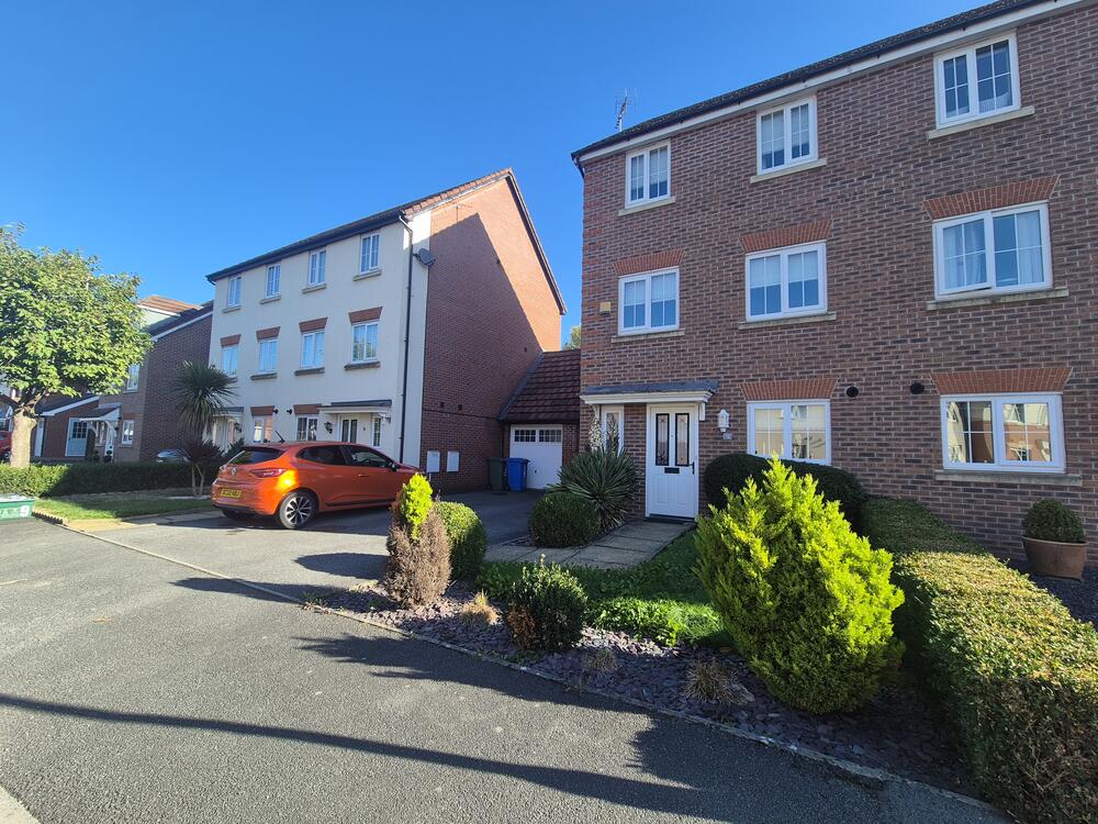 Photo of 11 Hardwick Drive, Gwersyllt, Wrexham, Wrexham LL11 4FE