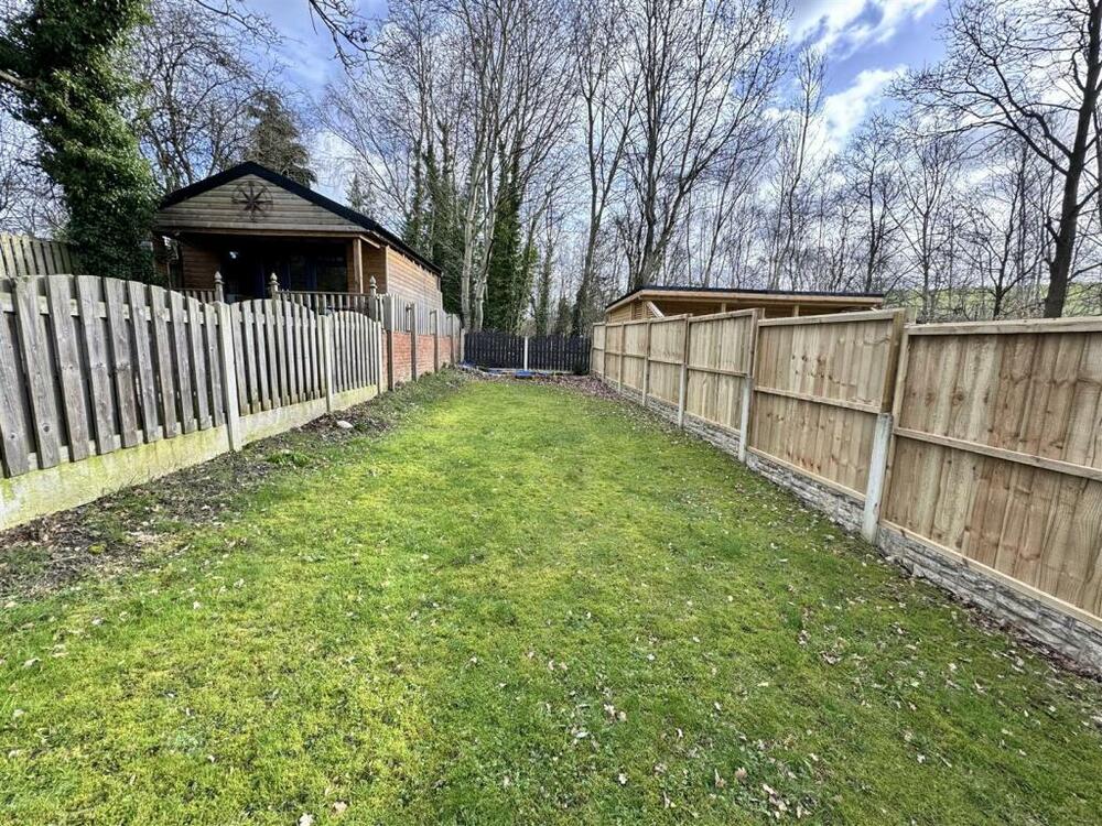 Photo of 231 Spark Lane, Mapplewell, Barnsley, South Yorkshire S75 6AF