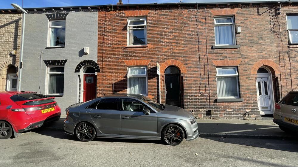 Two Bedroom Mid-Terrace Property