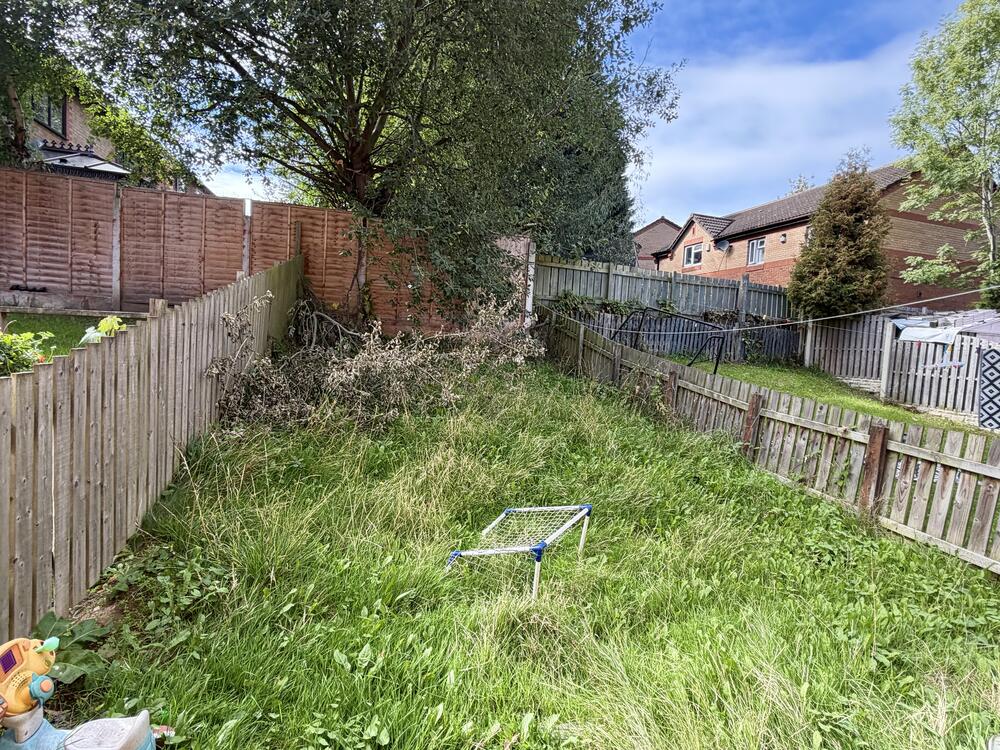 Photo of 17 Castledale Grove, Sheffield, South Yorkshire S2 1NJ