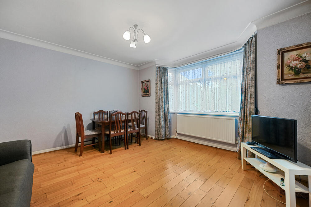 Photo of 31 Vale Court, The Vale, London, Greater London W3 7SA