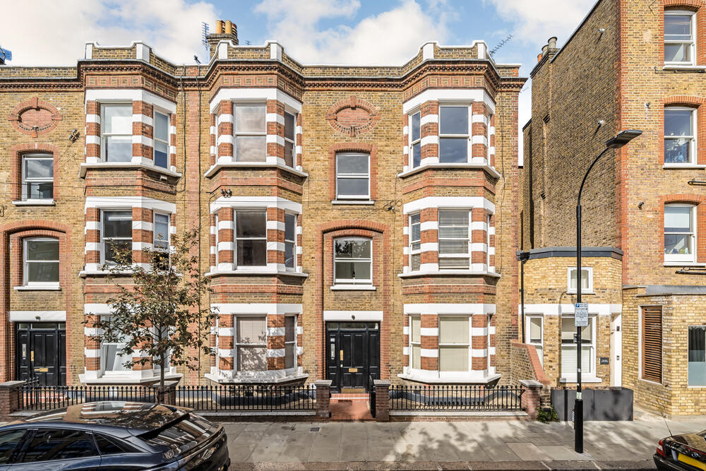 Photo of Flat E, 2 Wyfold Road, London, Greater London SW6 6SJ