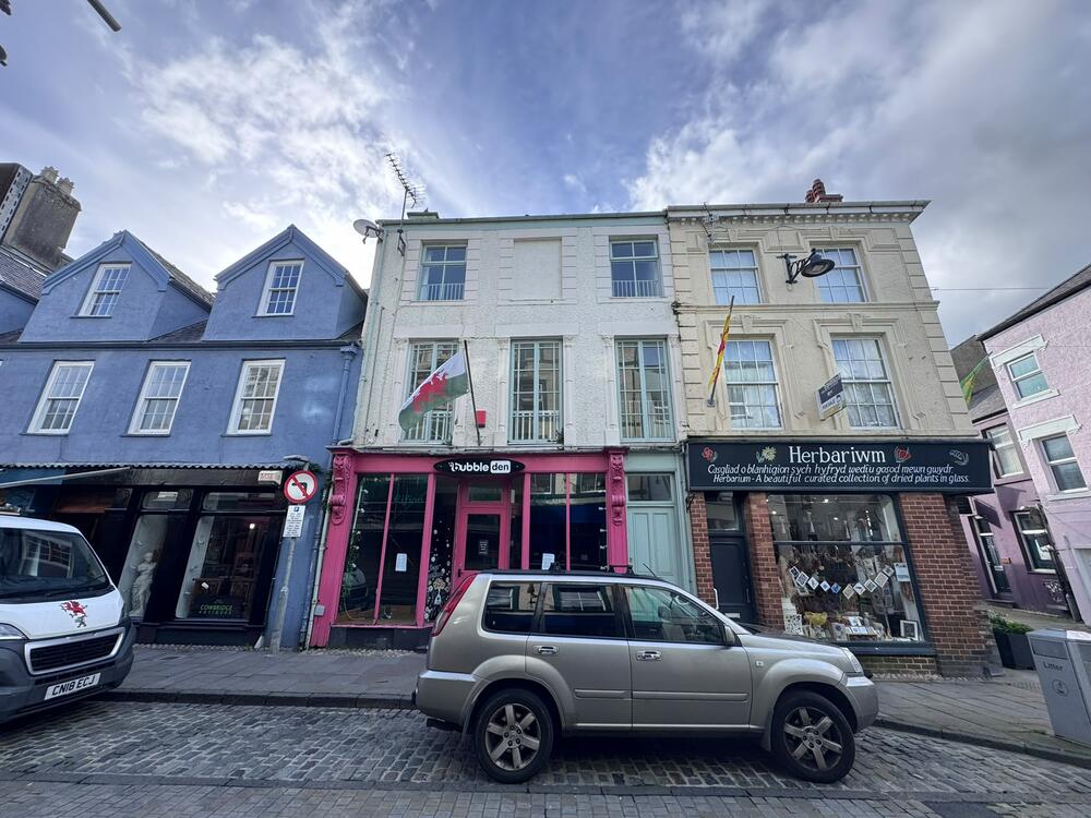 Photo of 36 High Street, Caernarfon, Gwynedd LL55 1RH
