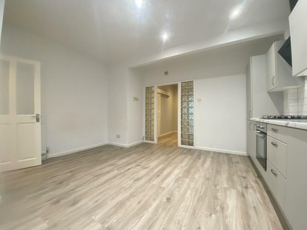 Property image #9