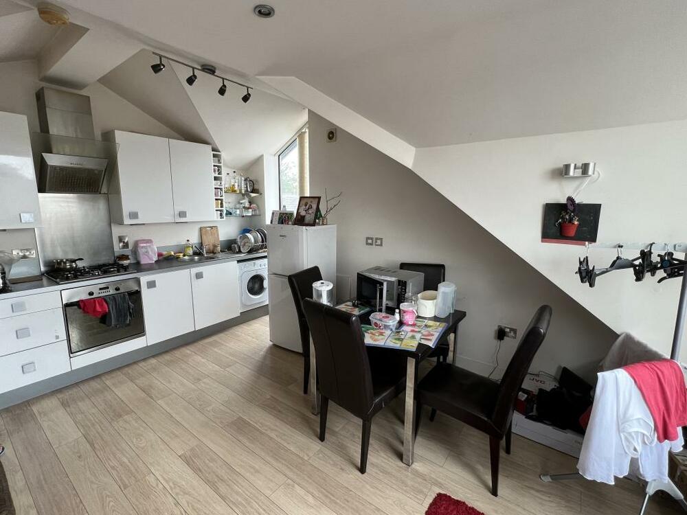 Photo of 152, 152a & 152b London Road, Hazel Grove, Stockport, Cheshire SK7 4DJ
