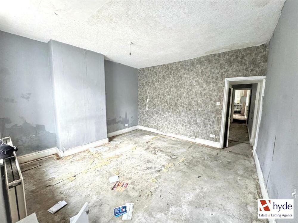 Photo of 390 Huddersfield Road, Millbrook, Stalybridge, Greater Manchester SK15 3ET