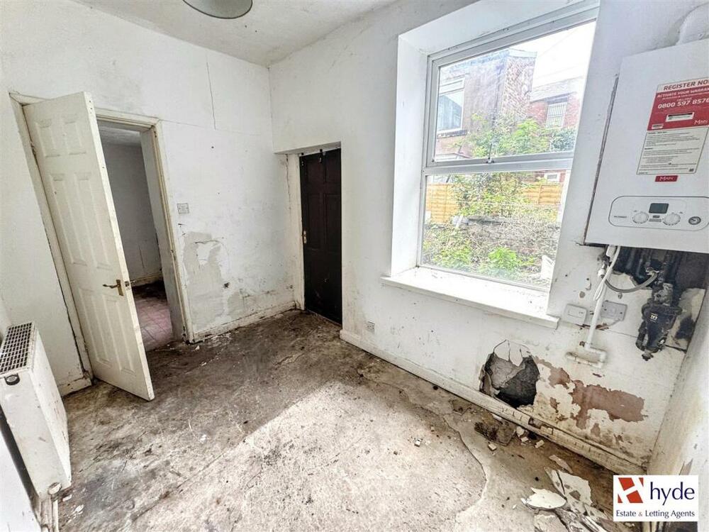 Photo of 390 Huddersfield Road, Millbrook, Stalybridge, Greater Manchester SK15 3ET