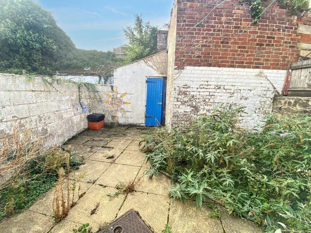 Photo of 4 Union Row, Swindon, Wiltshire SN1 3HH