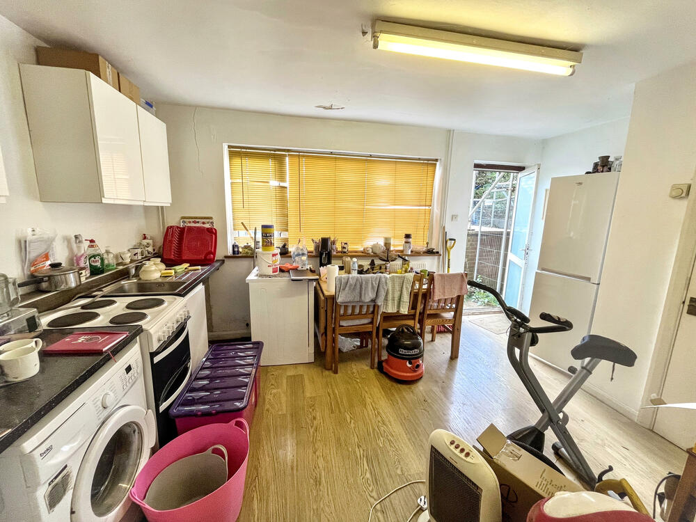 Photo of 32 Coxs Way, Arlesey, Bedfordshire SG15 6TF