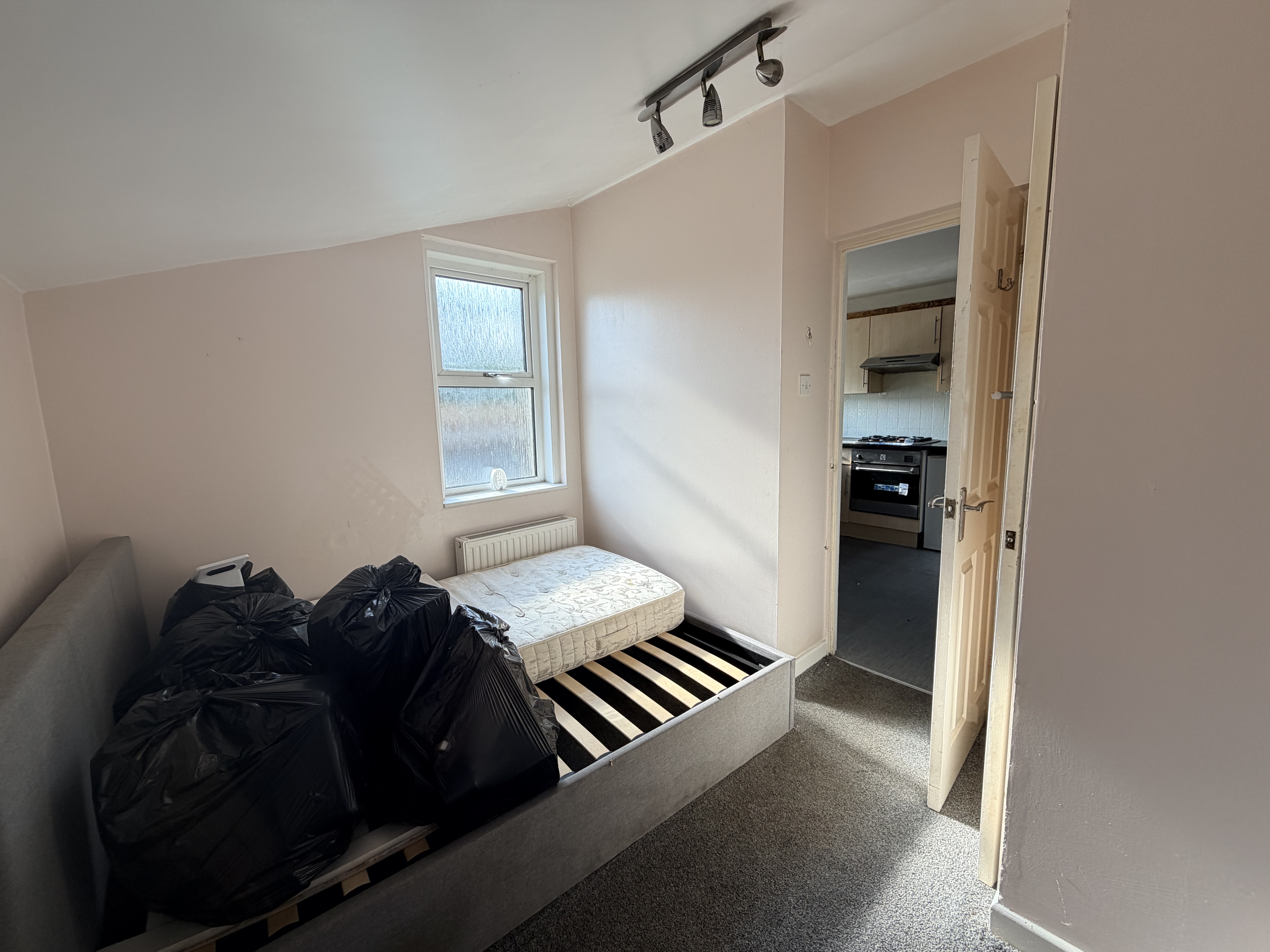 Property image #9