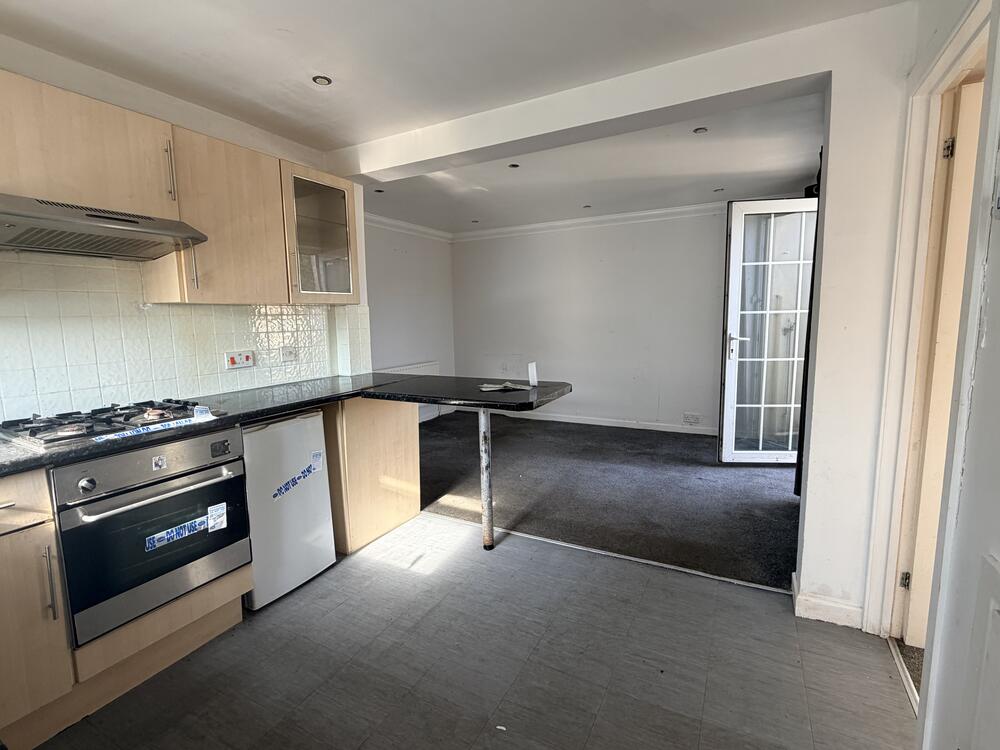 Photo of 142 Malvern Road, Bournemouth, Dorset BH9 3DD