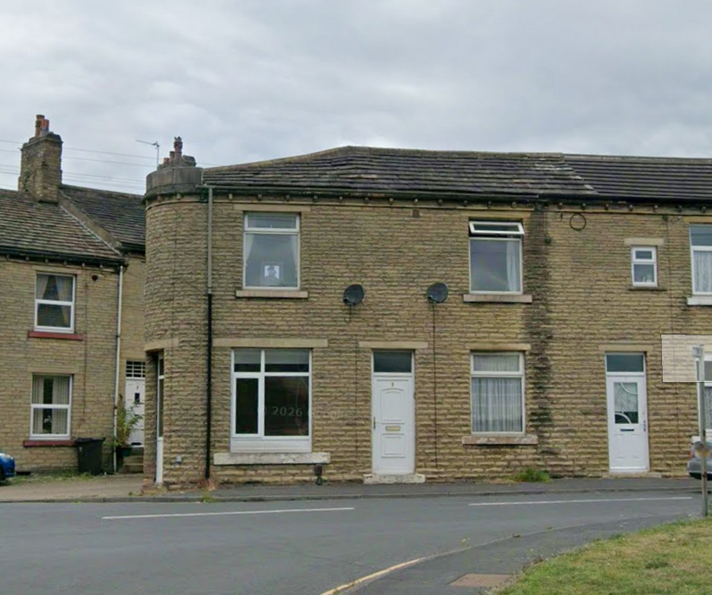 Photo of 1 Lightcliffe Road, Brighouse, West Yorkshire HD6 2DR