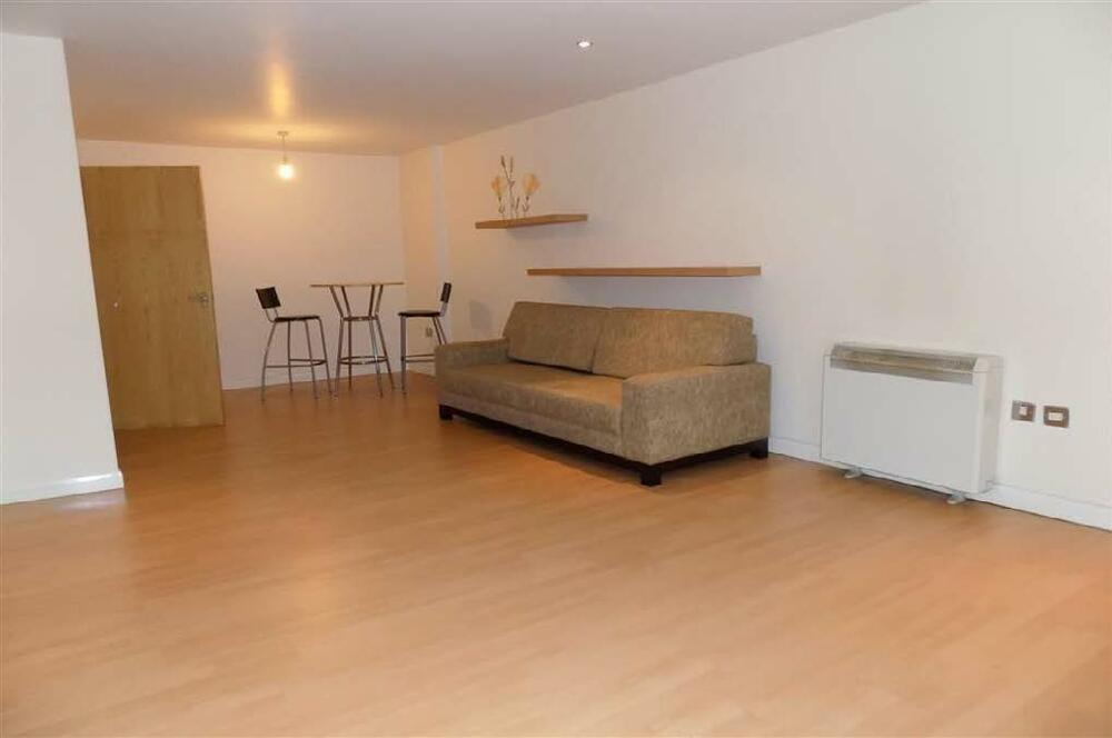 Photo of 2 A-C Queens Road, Loughborough, Leicestershire LE11 1HD